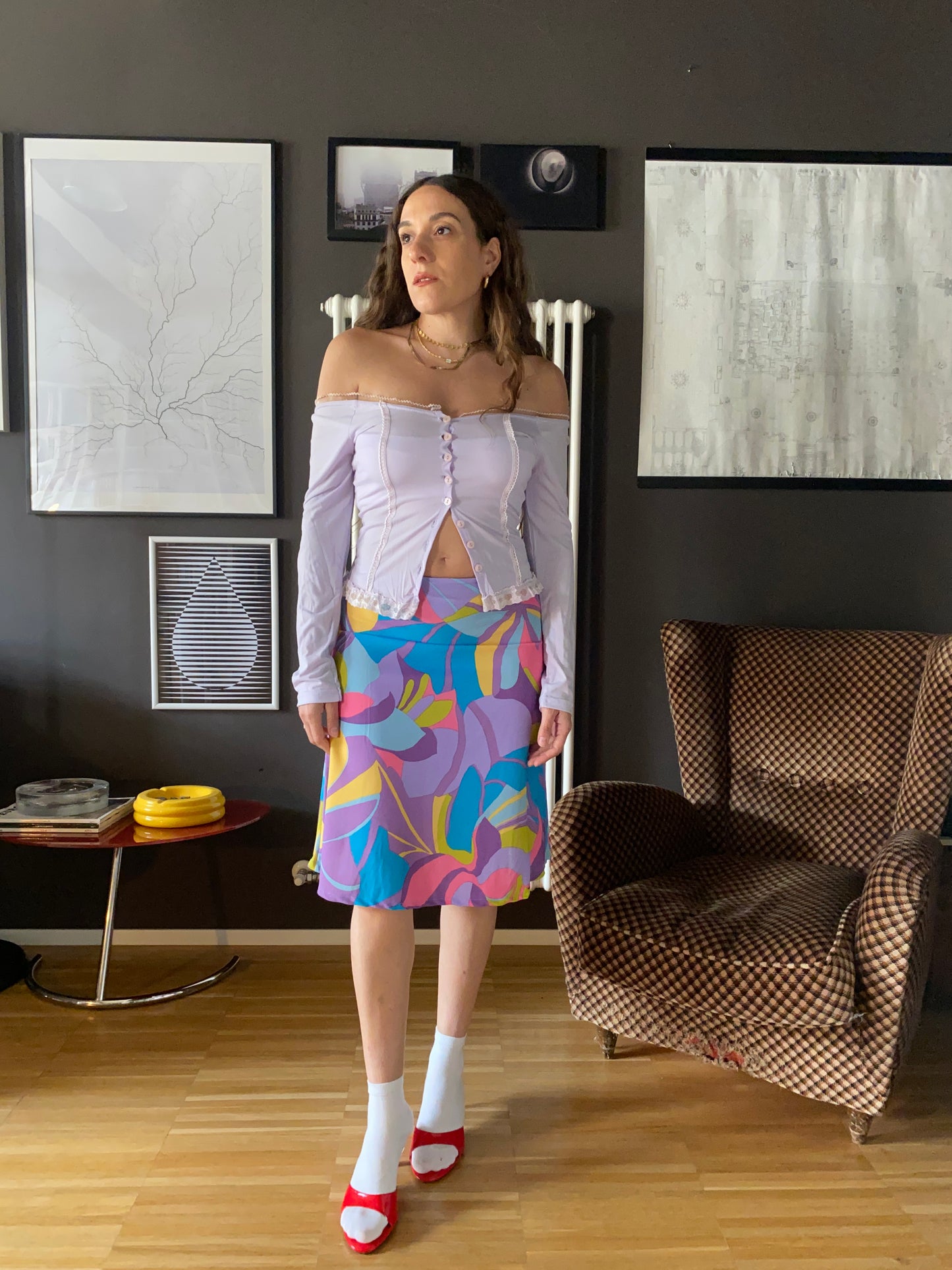 T-shirt anni 90 spalle scoperte