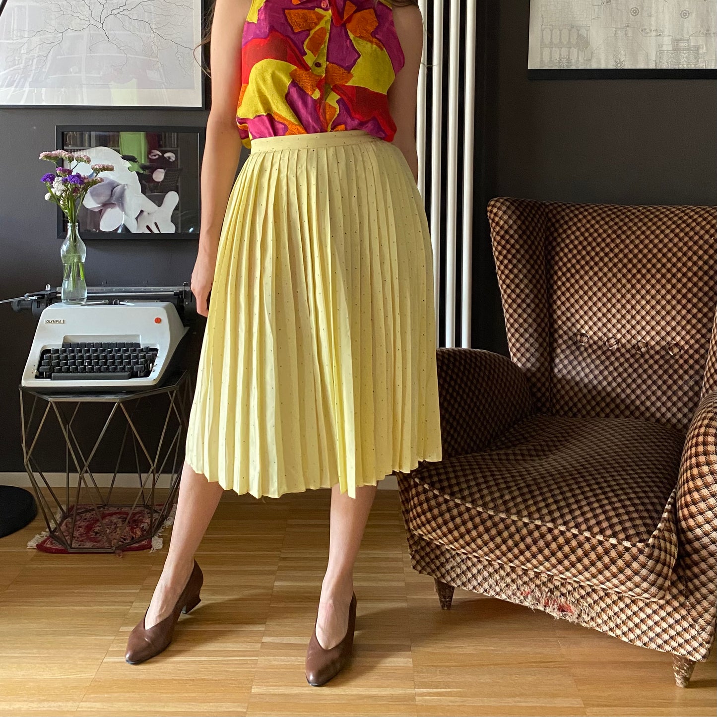 Gonna a pieghe gialla in seta