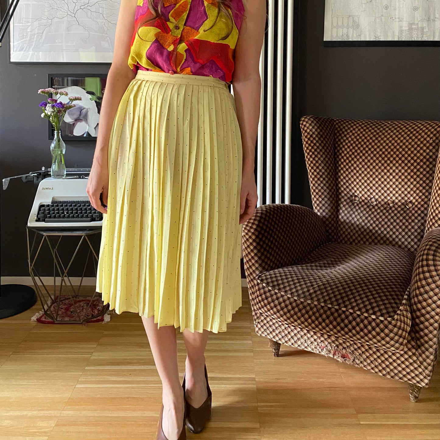 Gonna a pieghe gialla in seta