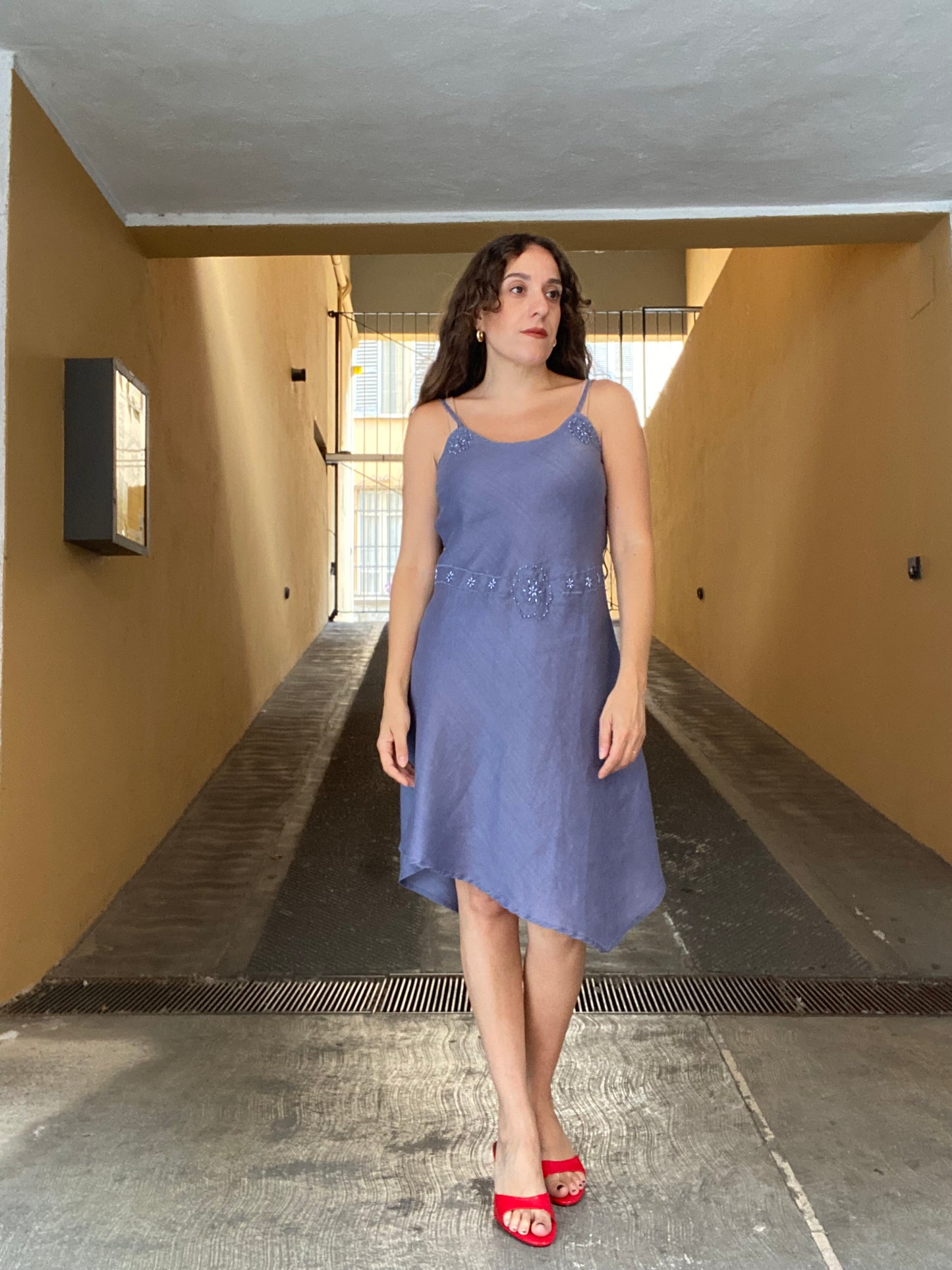 Abito Y2K con strass carta da zucchero