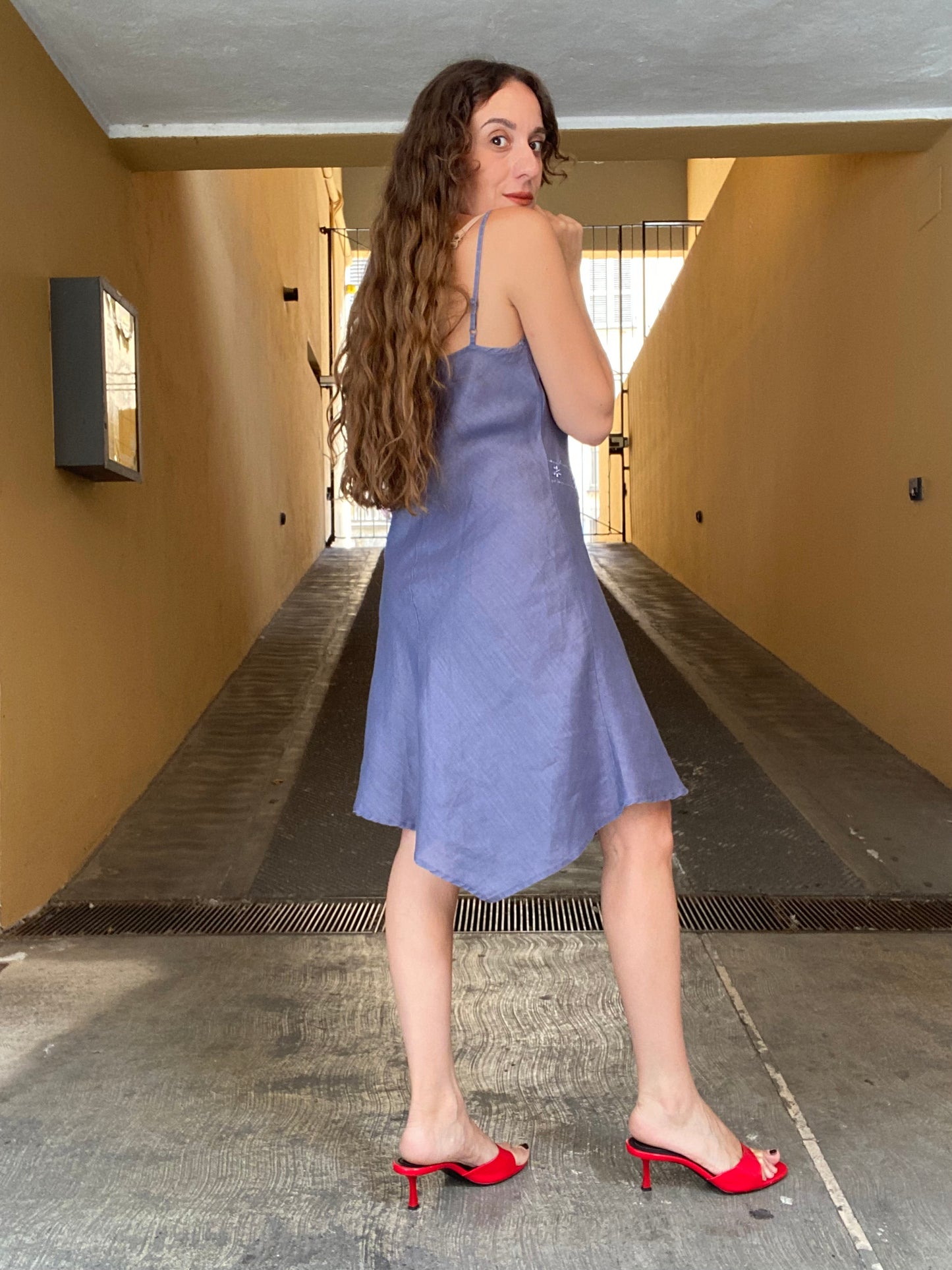 Abito Y2K con strass carta da zucchero