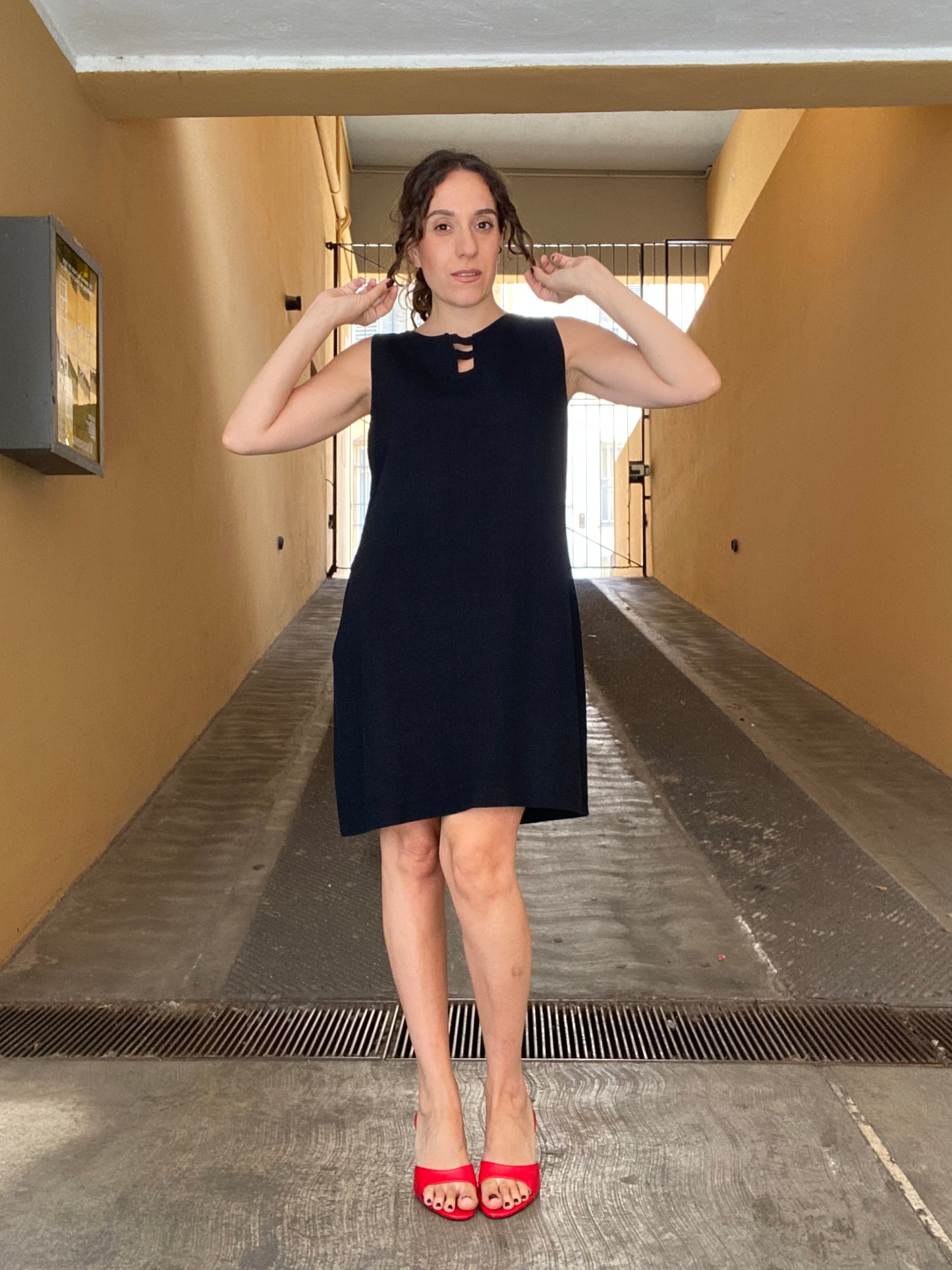 Abito in misto lino nero