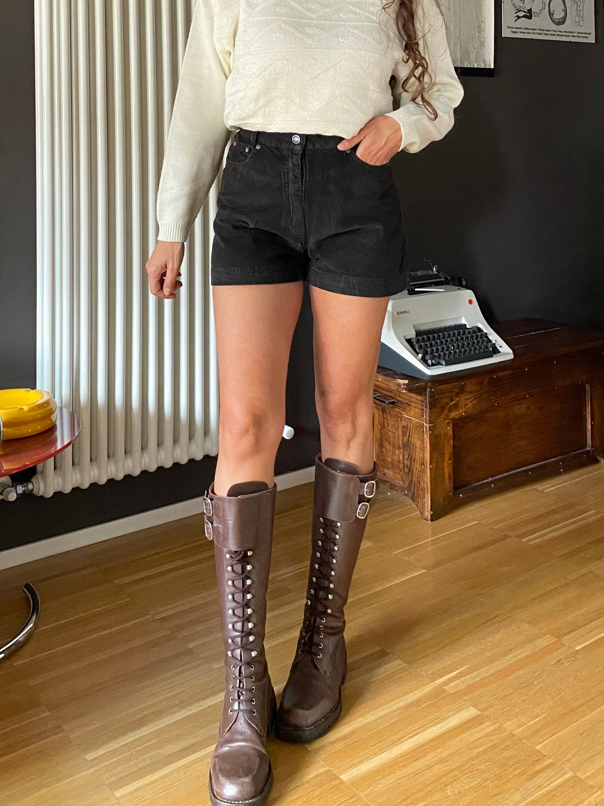 Shorts velluto a coste vita alta