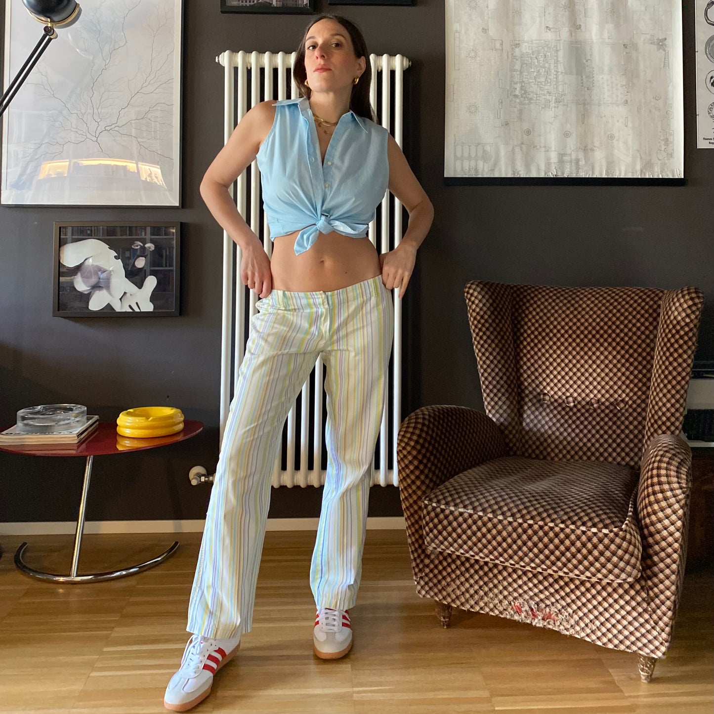 Pantaloni low waist a righe