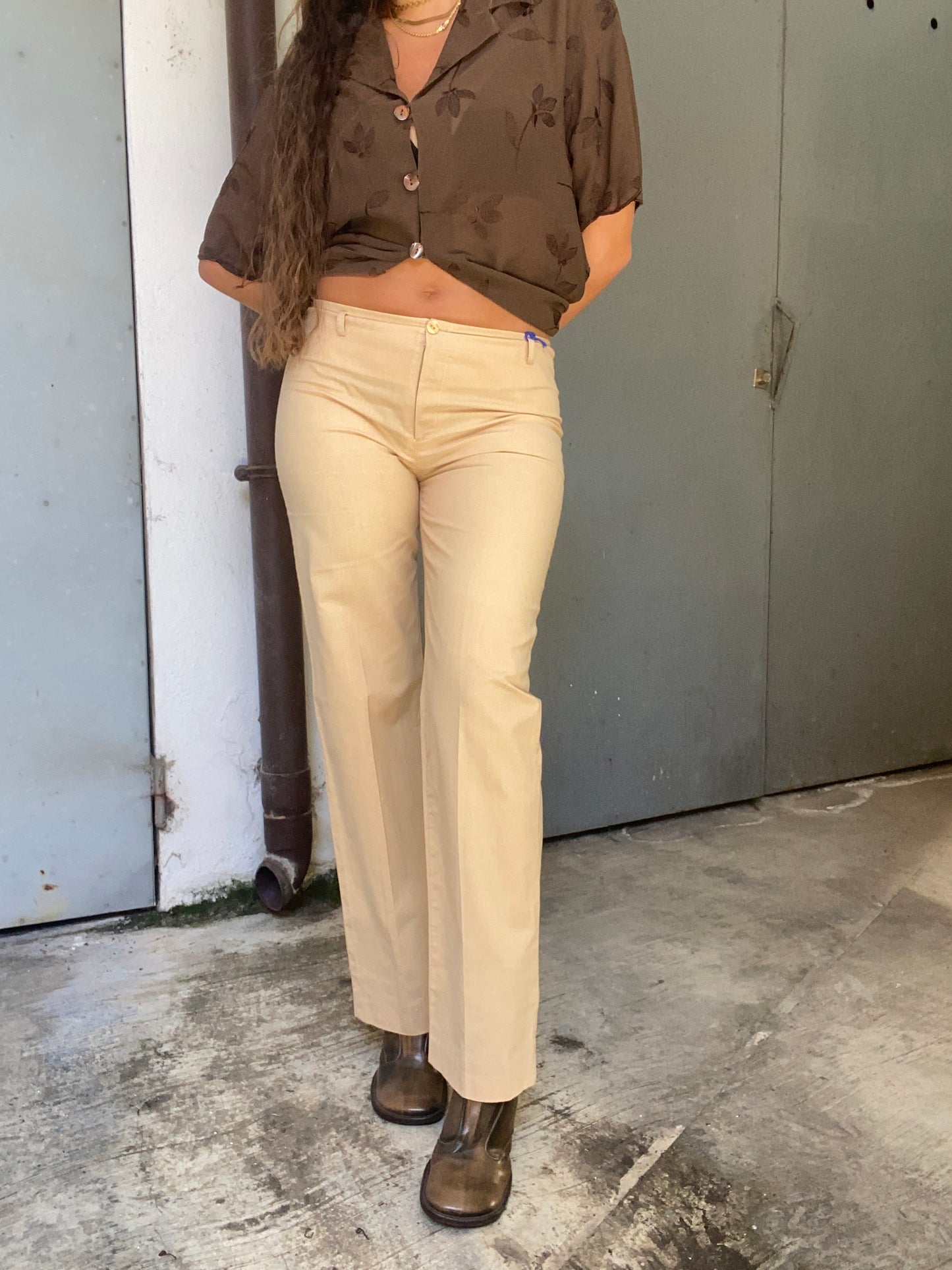 Pantaloni gamba ampia vita bassa anni 2000