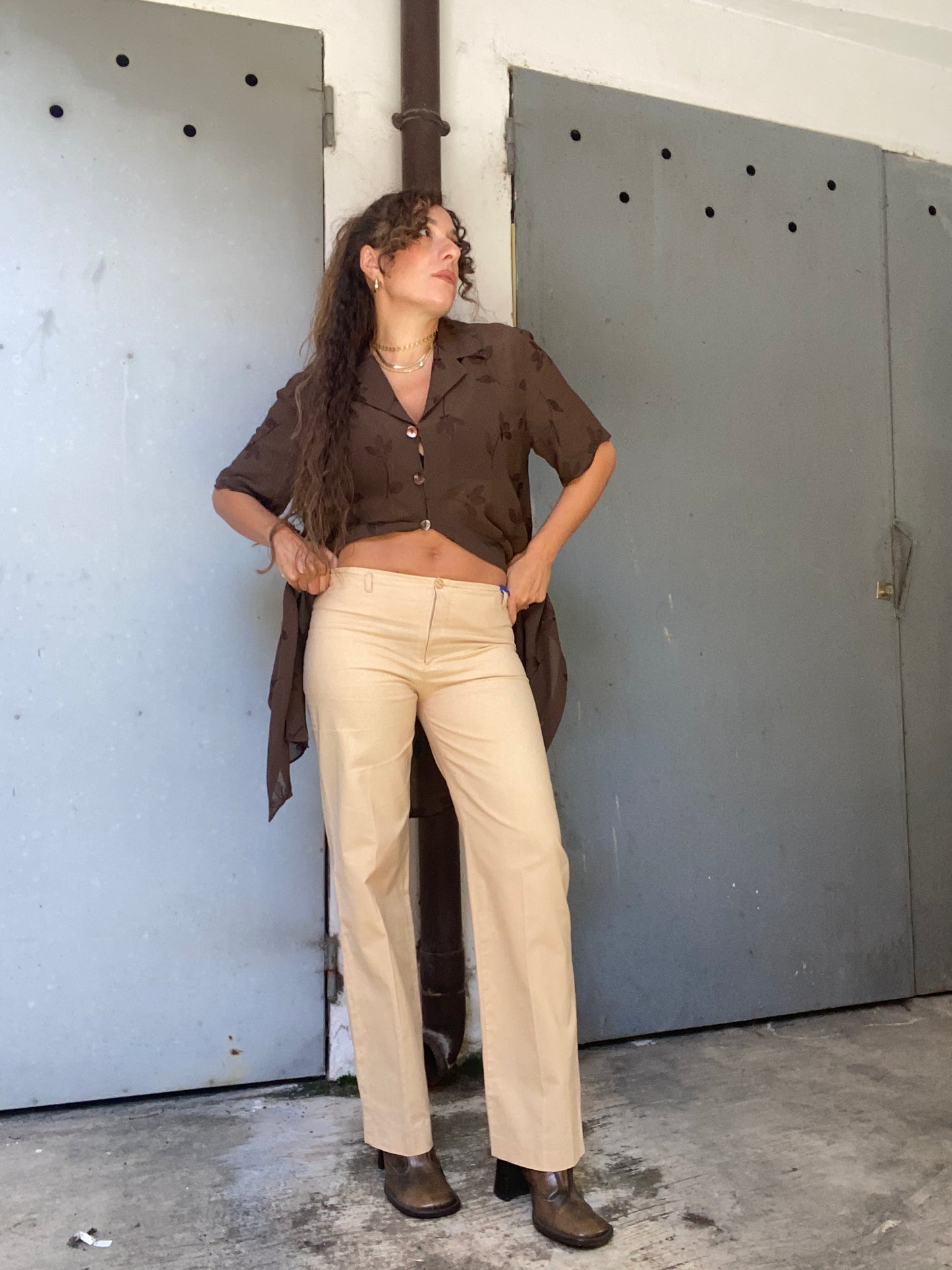 Pantaloni gamba ampia vita bassa anni 2000