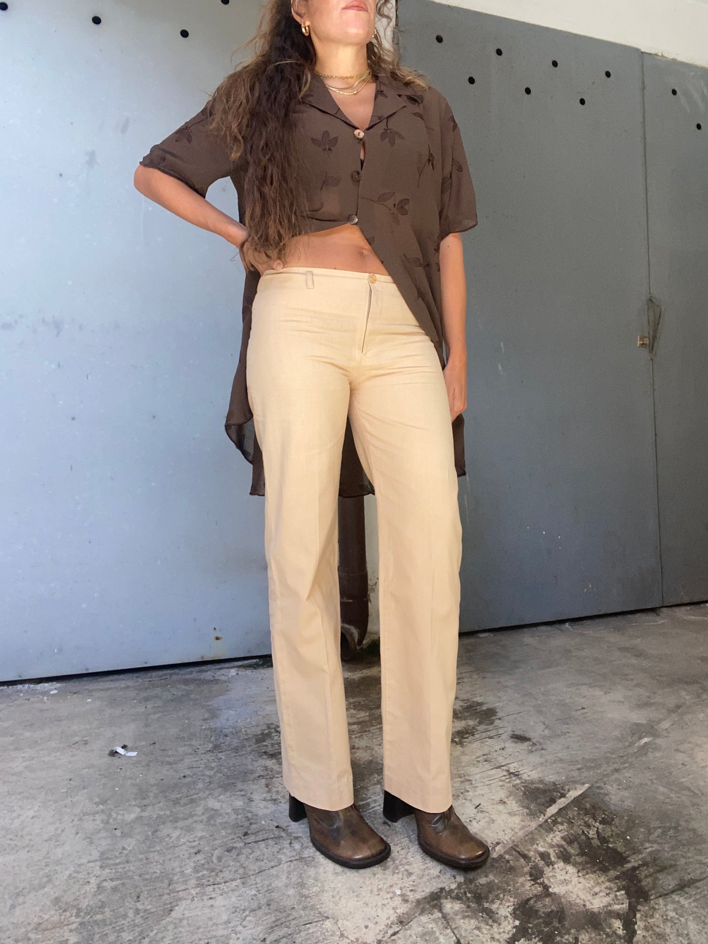 Pantaloni gamba ampia vita bassa anni 2000