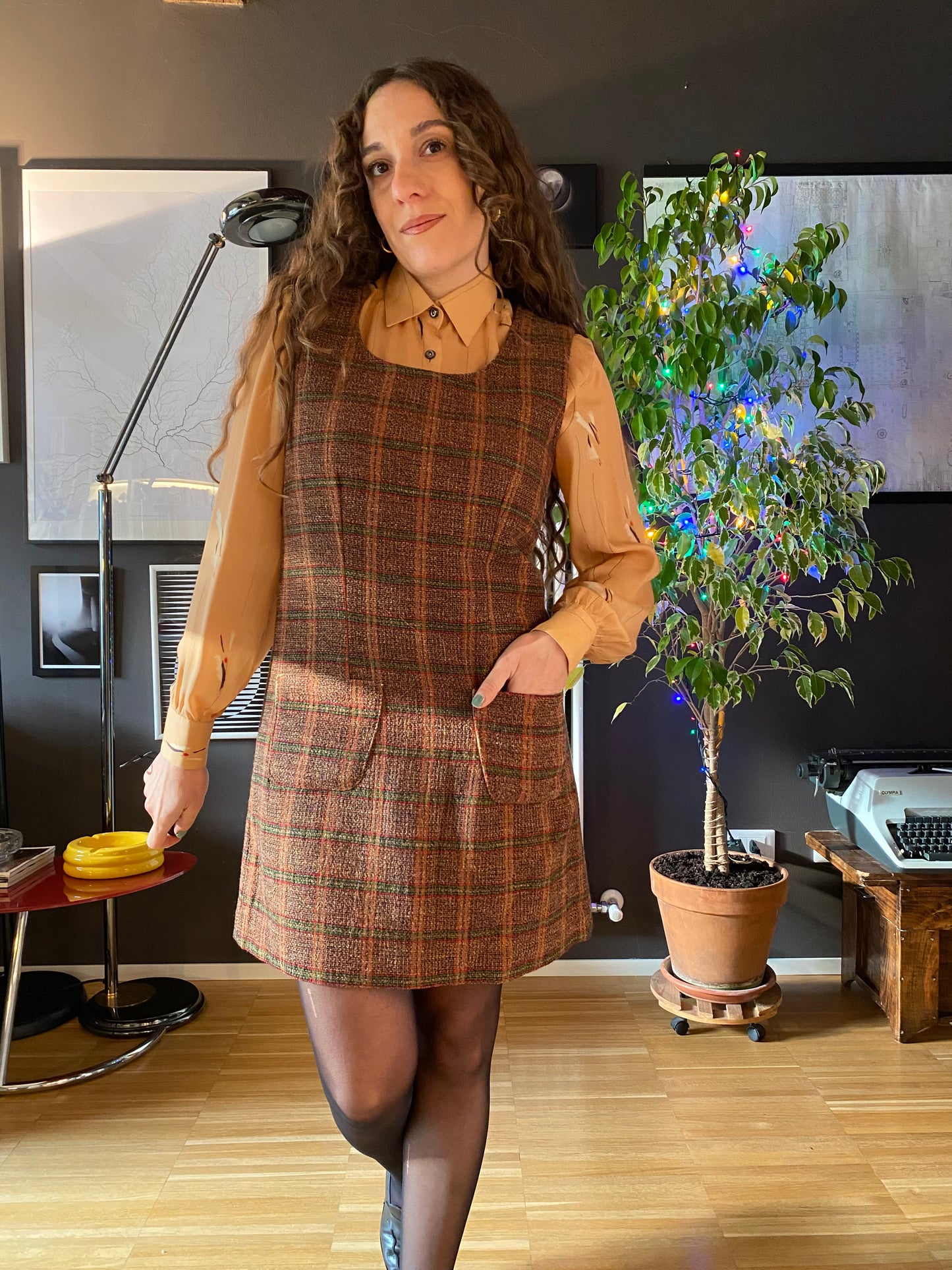 Abito smanicato tartan misto lana