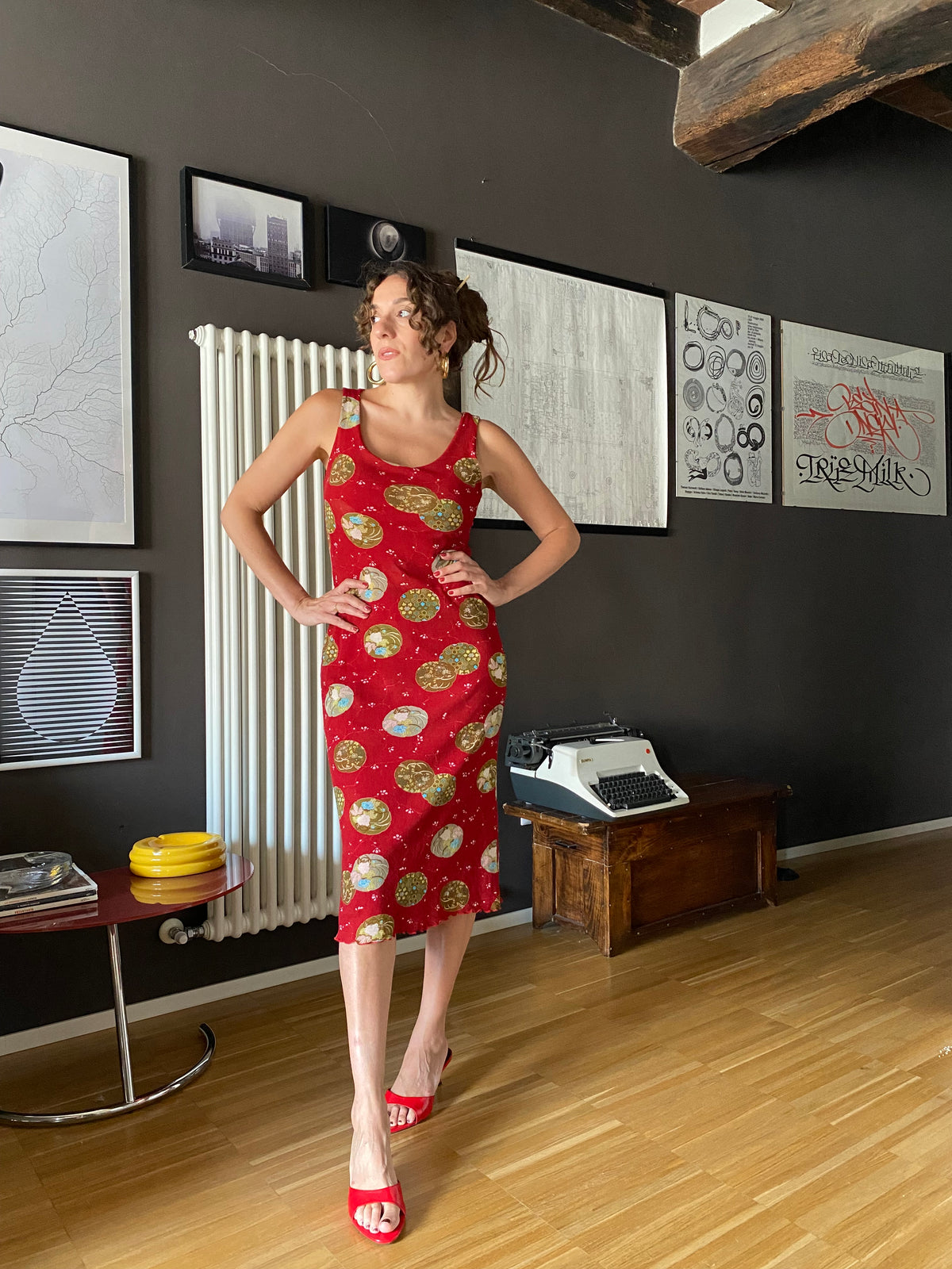 Abito midi in mesh rosso