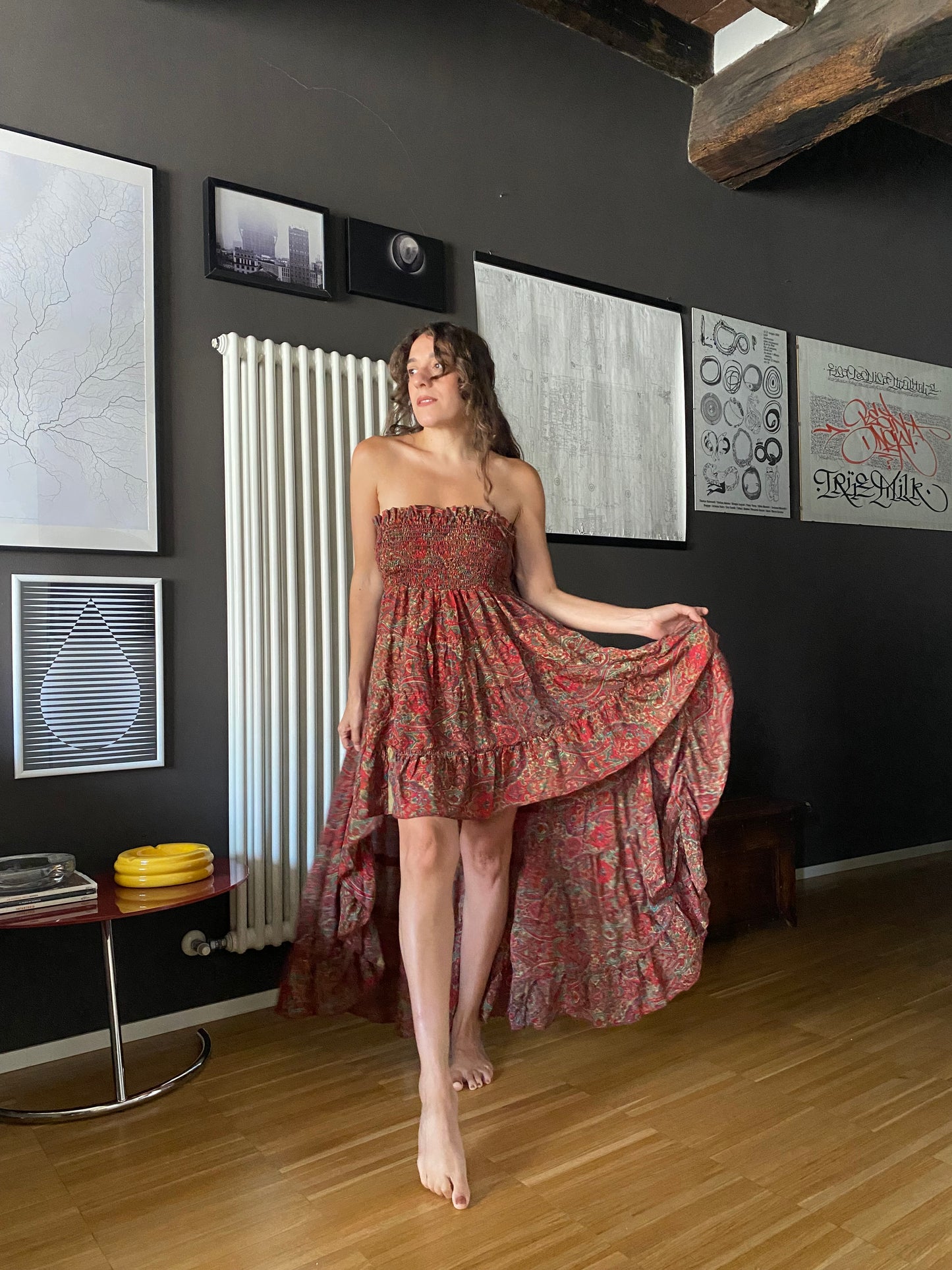 Abito boho in seta asimmetrico