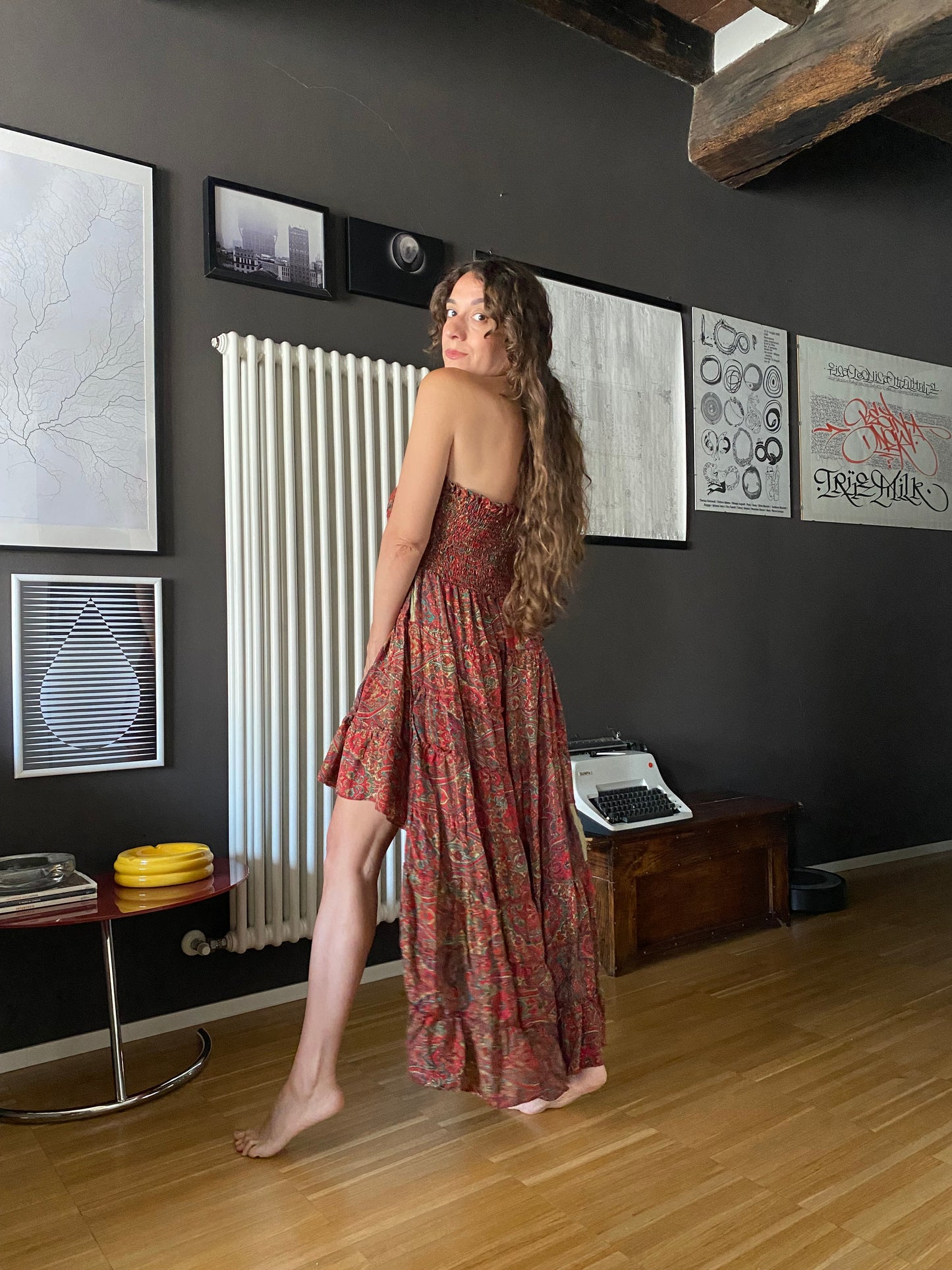 Abito boho in seta asimmetrico