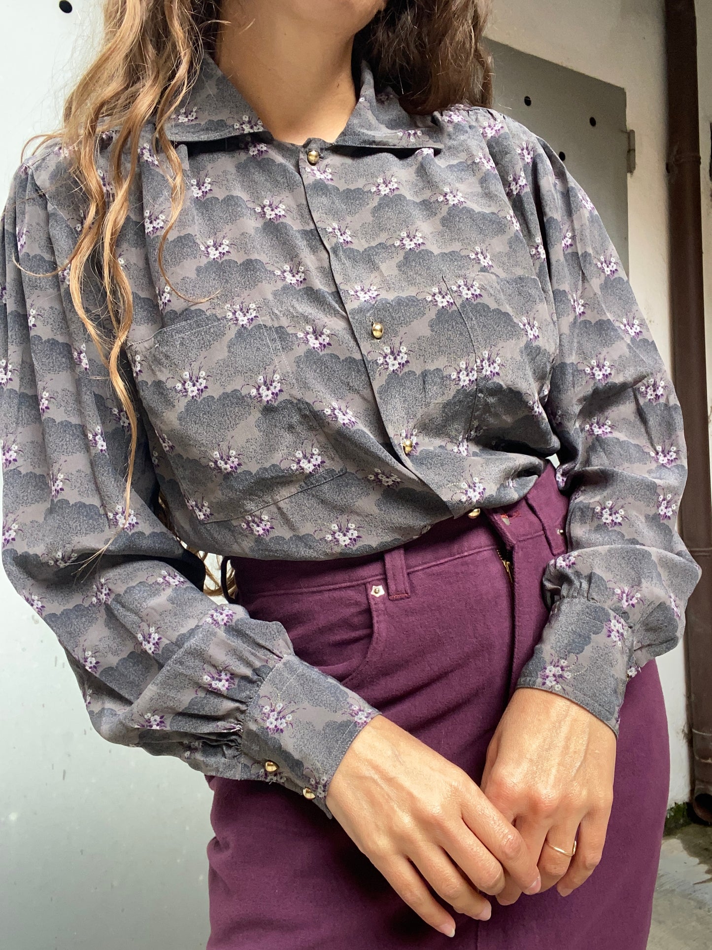 Camicia grigia anni 80 in seta vintage