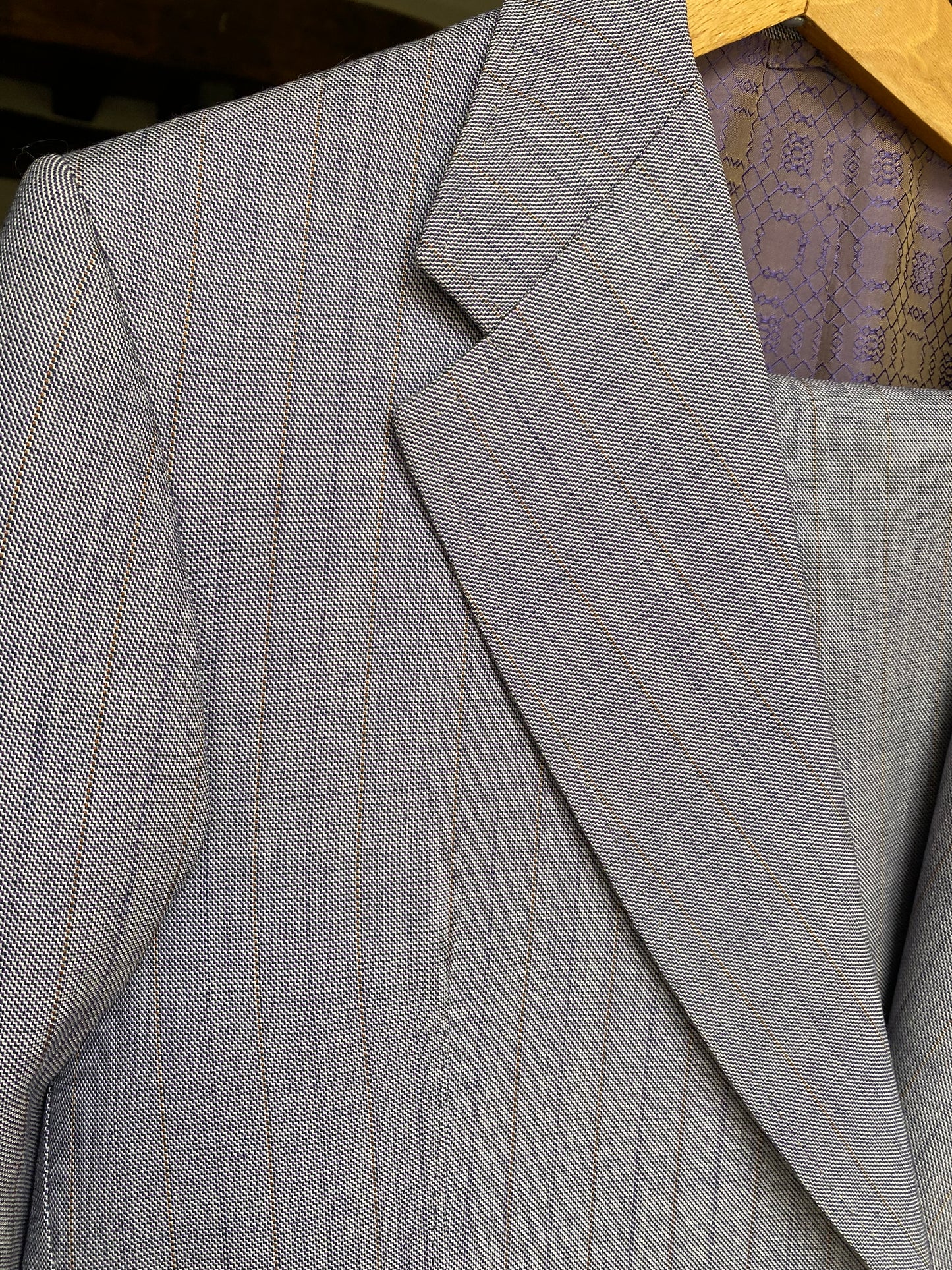 Completo sartoriale maschile lilla/grigio