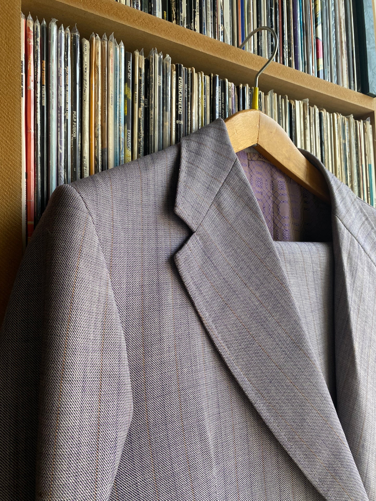 Completo sartoriale maschile lilla/grigio